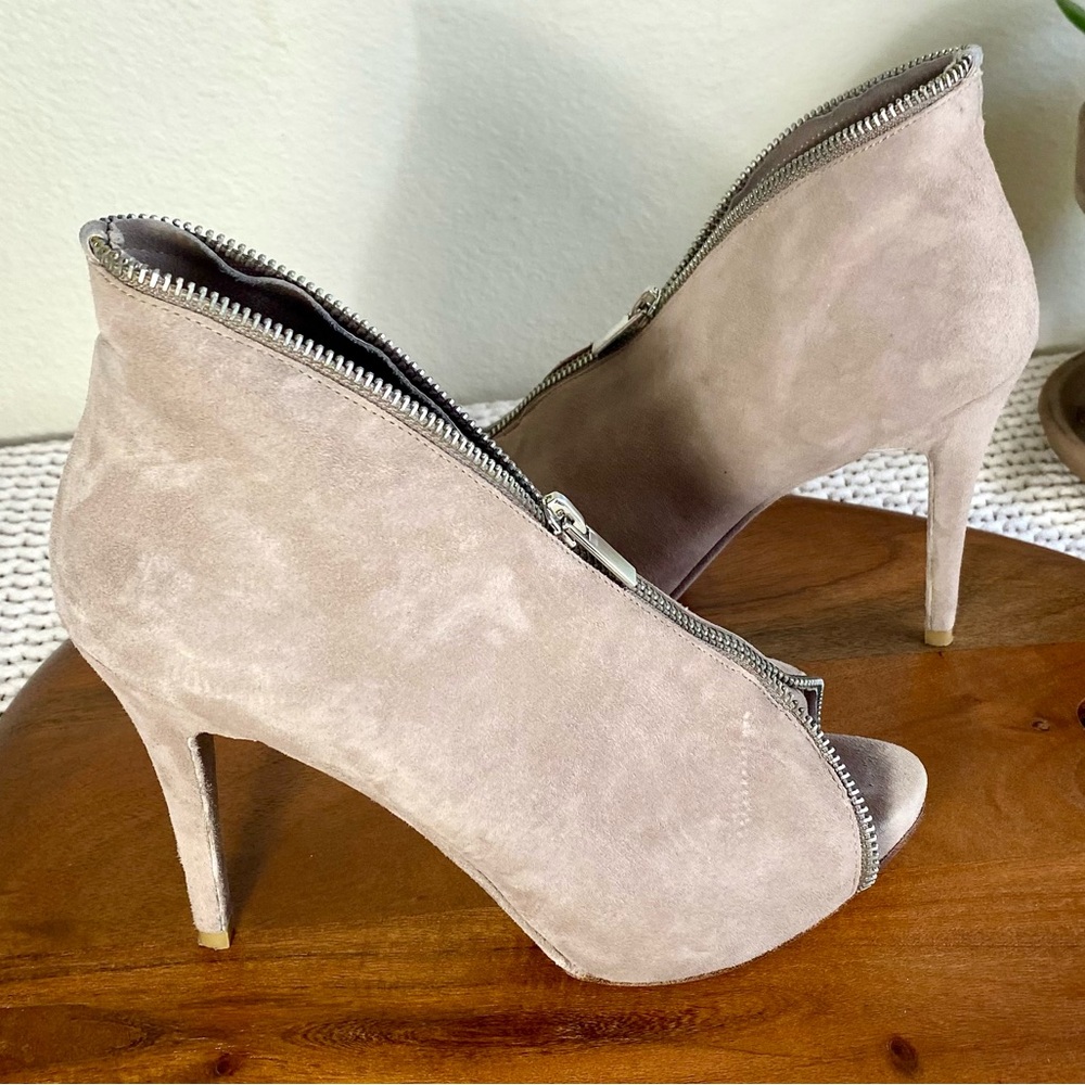 Pelle Moda Designer Shoes Taupe Suede Peep Toe Zipper Bootie Heels